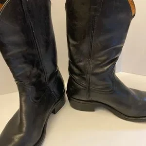 Vintage | Shoes | Vintage Hypalon Black Leather Heeled Boots  display picture 2